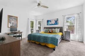 176 Massive 4 bedroom with cowboy pool
